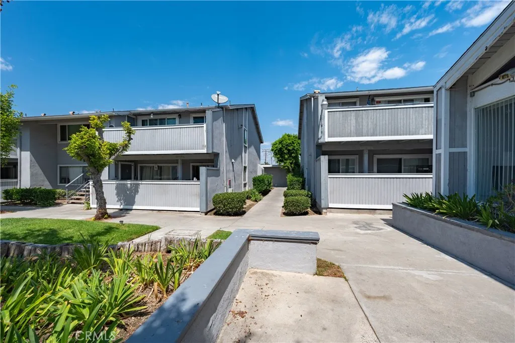 1250 S Brookhurst Street 2014, Anaheim, California 92804 home-pic-1