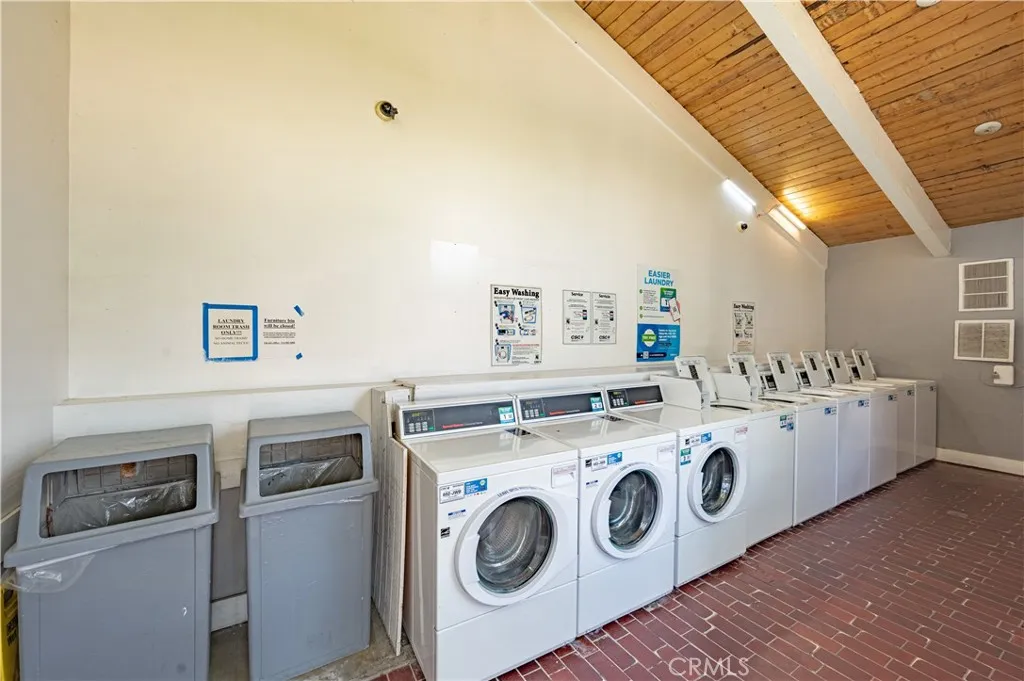 1250 S Brookhurst Street 2014, Anaheim, California 92804 home-pic-18