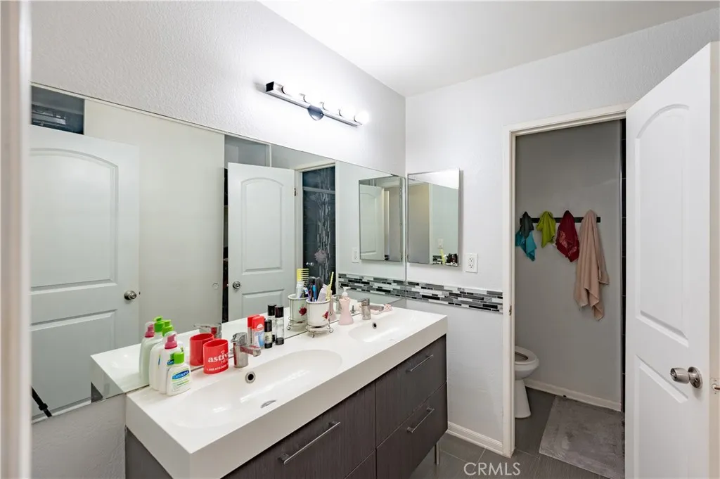 1250 S Brookhurst Street 2014, Anaheim, California 92804 home-pic-11