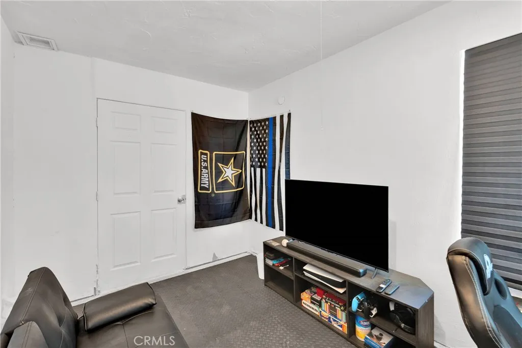 14769 Nanticoke Road, Apple Valley, California 92307 home-pic-25