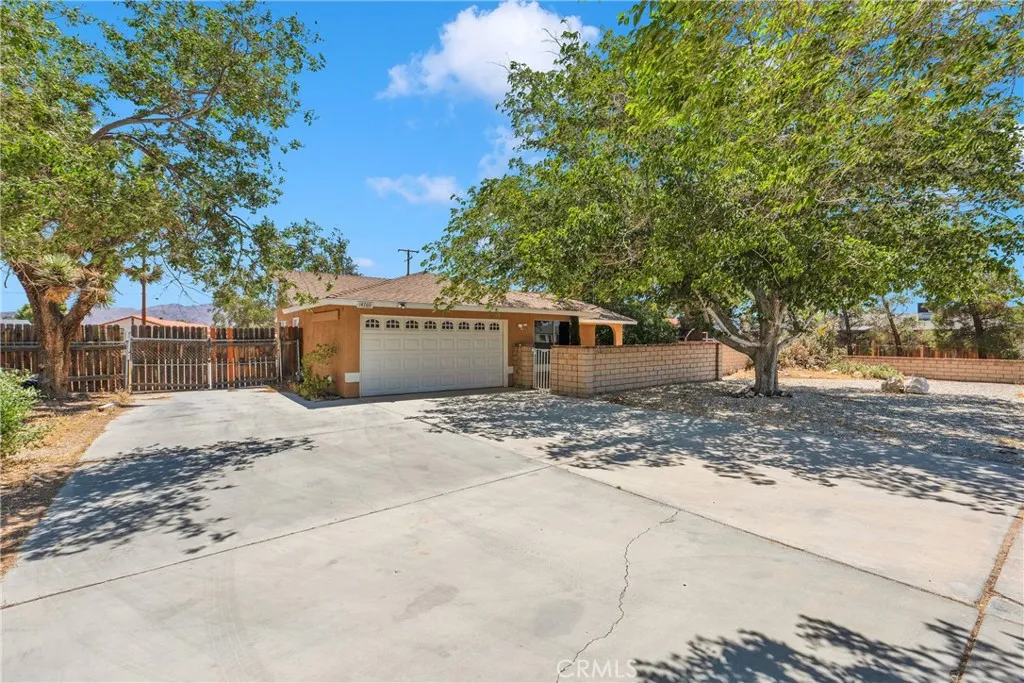 14769 Nanticoke Road, Apple Valley, California 92307 home-pic-24