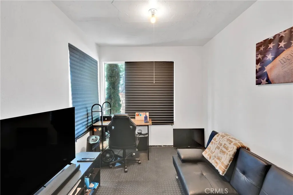 14769 Nanticoke Road, Apple Valley, California 92307 home-pic-26