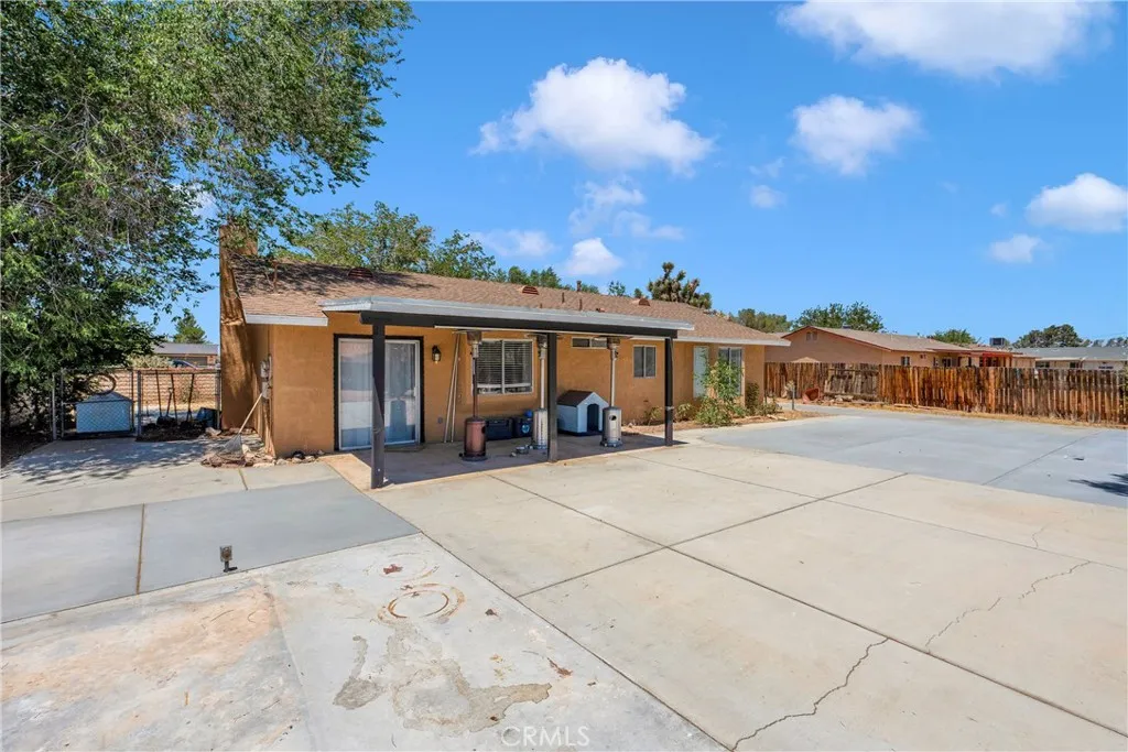 14769 Nanticoke Road, Apple Valley, California 92307 home-pic-28