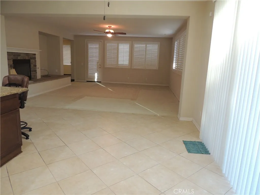 13711 Amberview, Eastvale, California 92880 home-pic-10
