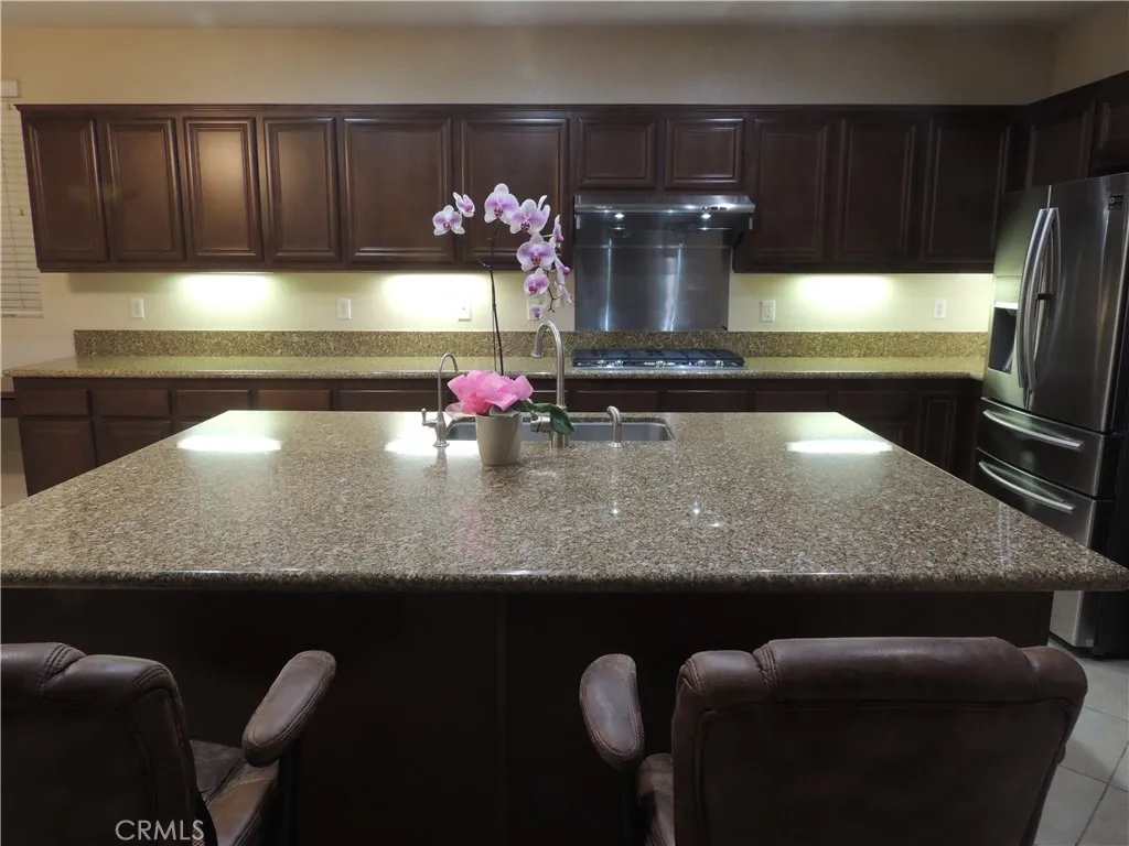 13711 Amberview, Eastvale, California 92880 home-pic-35