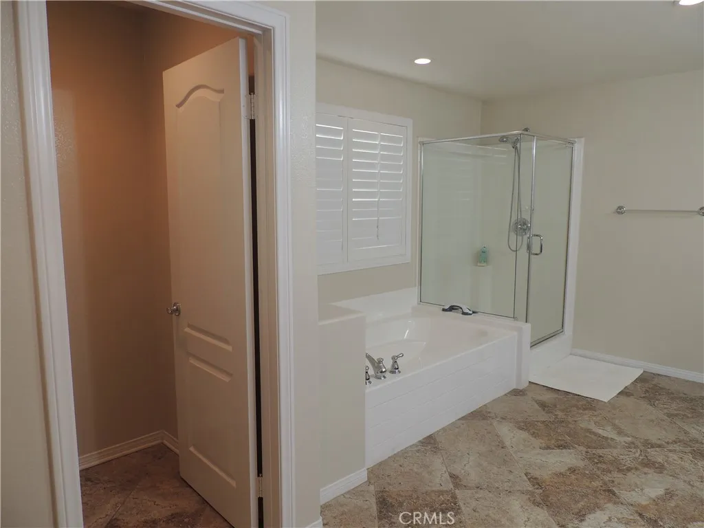 13711 Amberview, Eastvale, California 92880 home-pic-23
