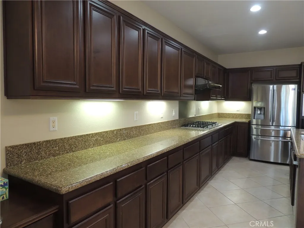13711 Amberview, Eastvale, California 92880 home-pic-7