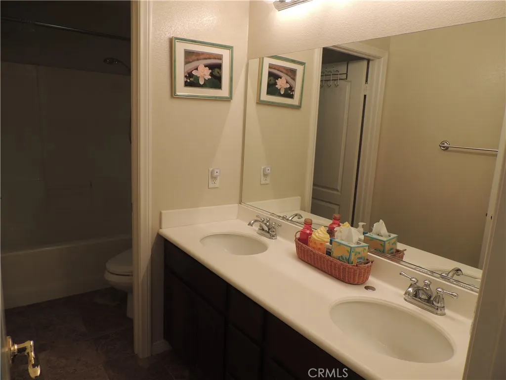 13711 Amberview, Eastvale, California 92880 home-pic-29