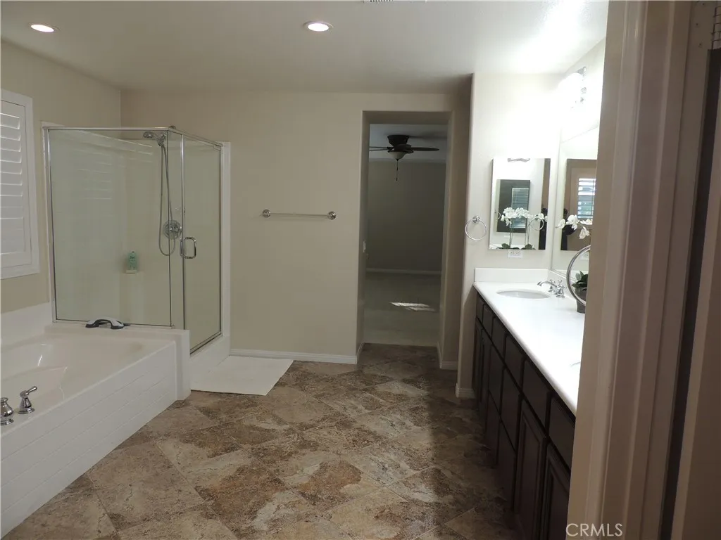 13711 Amberview, Eastvale, California 92880 home-pic-24