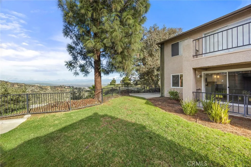 2616 Avenida Del Vista 104, Corona, California 92882 home-pic-8