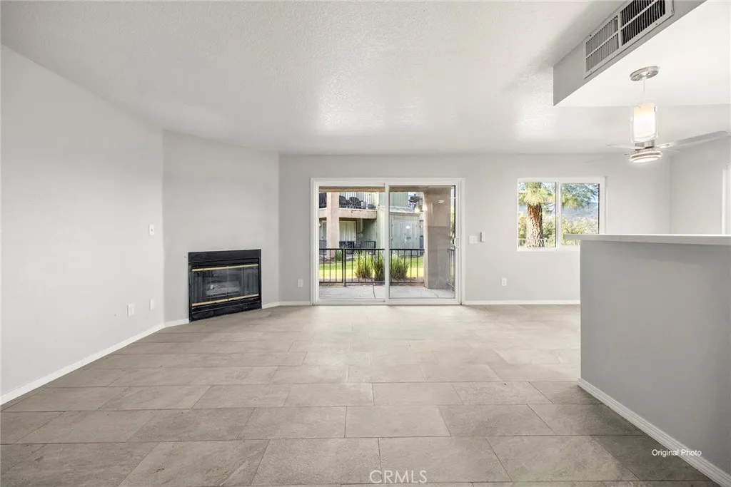 2616 Avenida Del Vista 104, Corona, California 92882 home-pic-2