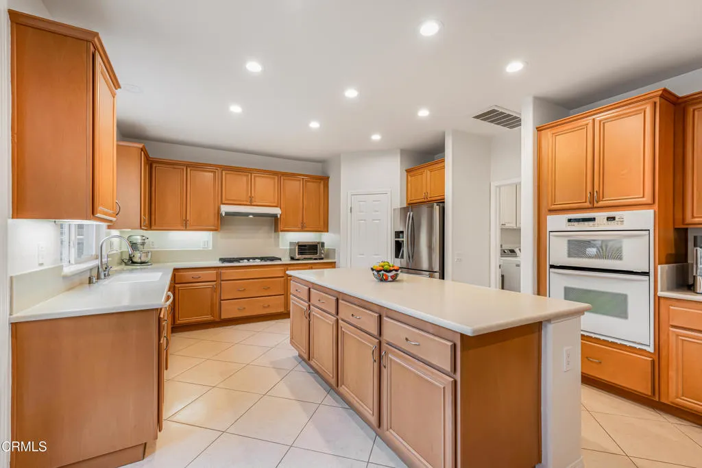 3773 Golden Pond Drive, Camarillo, California 93012 home-pic-14