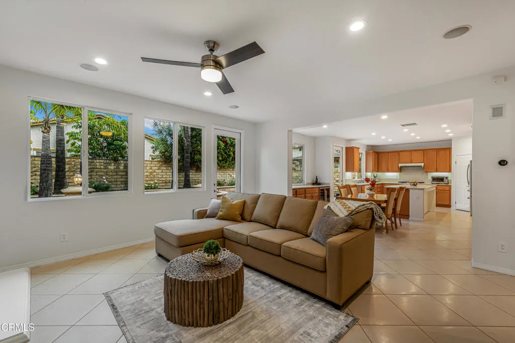 3773 Golden Pond Drive, Camarillo, California 93012 home-pic-11