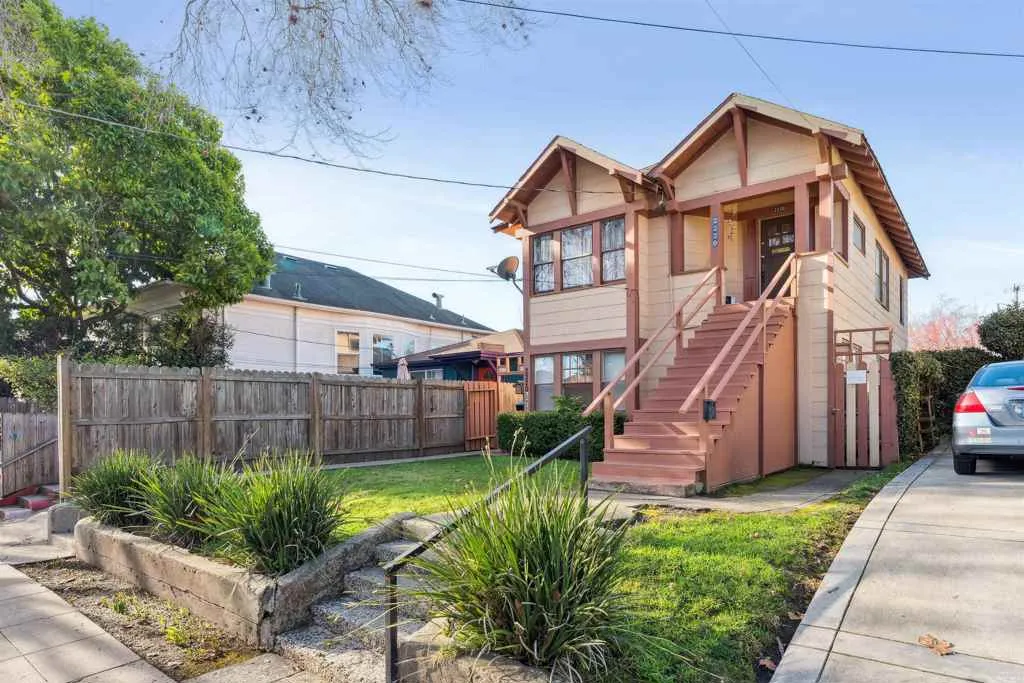 2220 7th St, Berkeley, California 94710 home-pic-3
