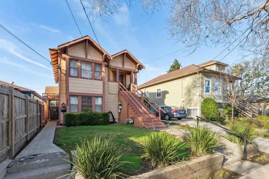 2220 7th St, Berkeley, California 94710 home-pic-2