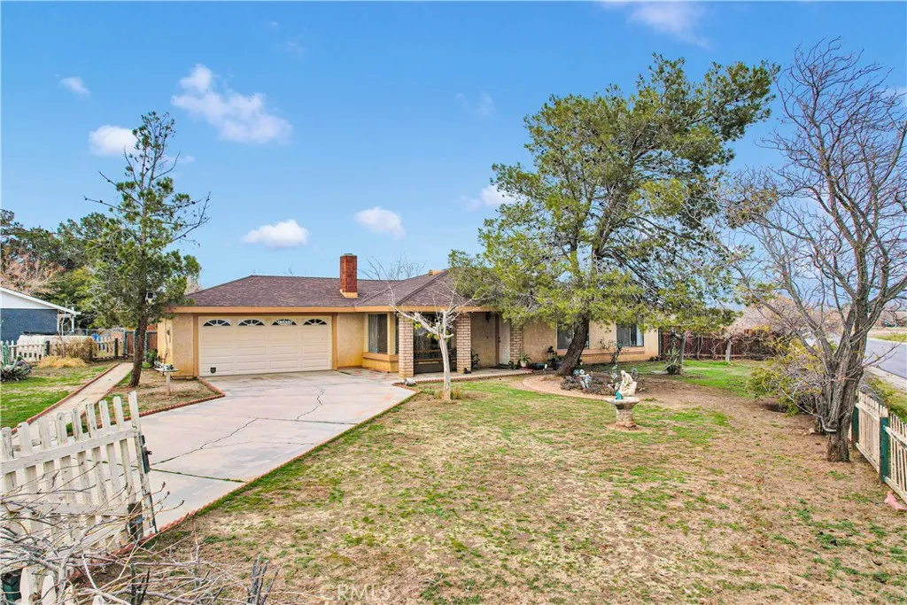 16173 Newmont, Lancaster, California 93535 home-pic-1