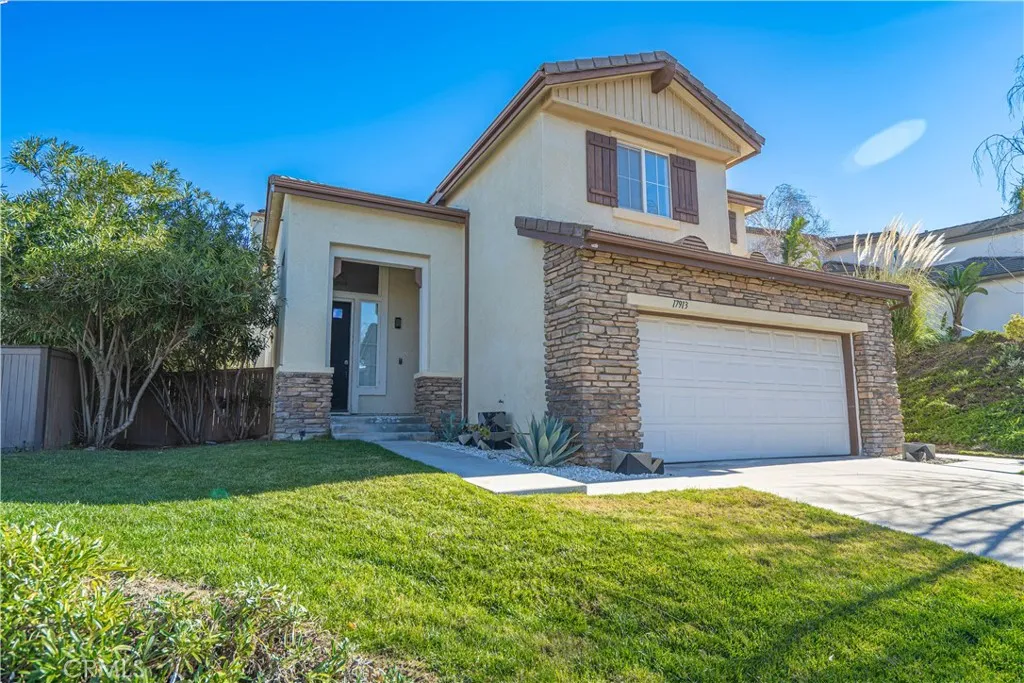17913 Maplehurst Place, Canyon Country, California 91387 home-pic-2