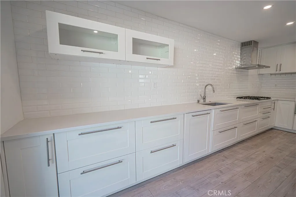 17913 Maplehurst Place, Canyon Country, California 91387 home-pic-14