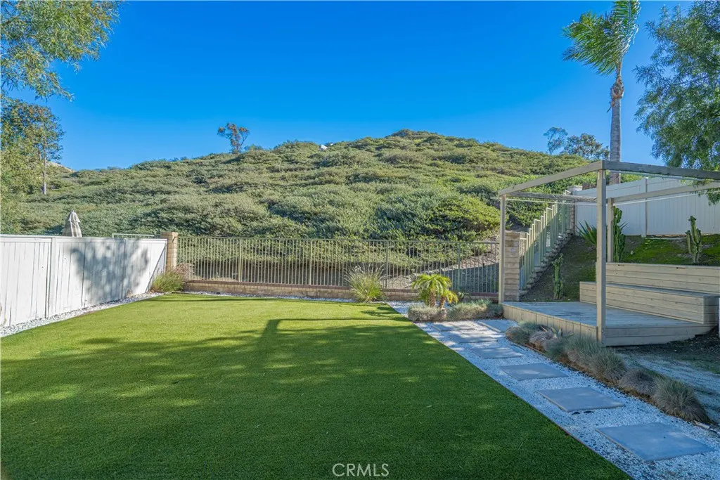 17913 Maplehurst Place, Canyon Country, California 91387 home-pic-42