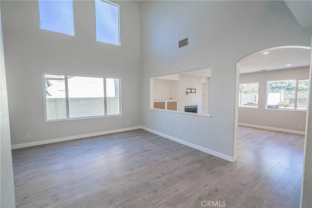 17913 Maplehurst Place, Canyon Country, California 91387 home-pic-6