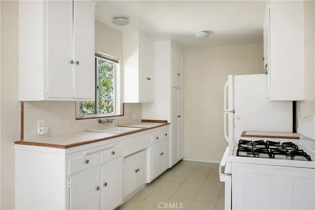 1902 Flagler, Redondo Beach, California 90278 home-pic-13