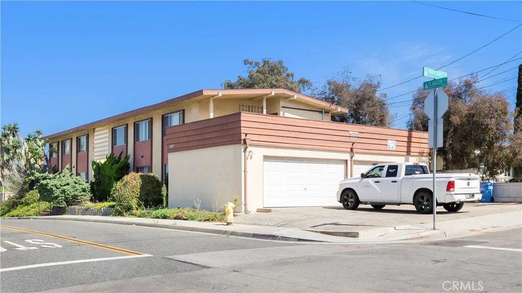 1902 Flagler, Redondo Beach, California 90278 home-pic-8