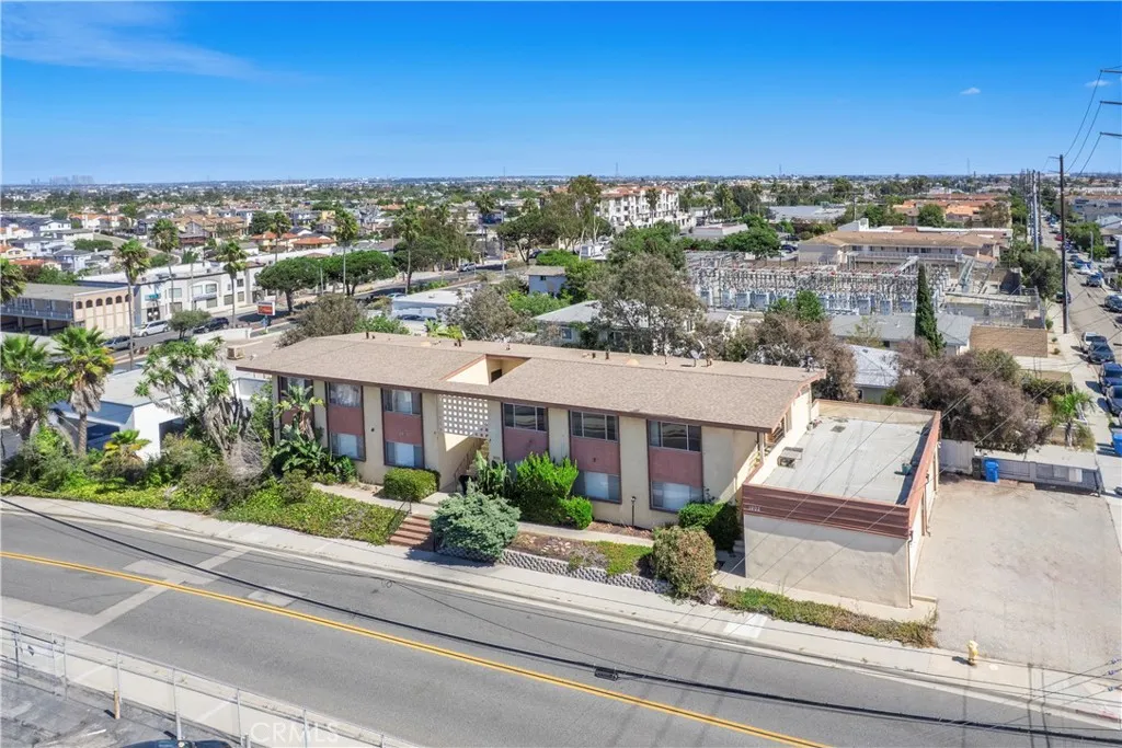 1902 Flagler, Redondo Beach, California 90278 home-pic-2