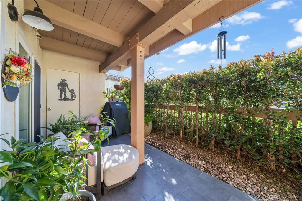 4852 Cabana Drive 102, Huntington Beach, California 92649 home-pic-17