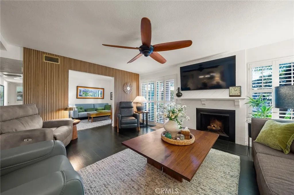 4852 Cabana Drive 102, Huntington Beach, California 92649 home-pic-8