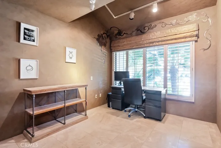 23428 Continental Way, Canyon Lake, California 92587