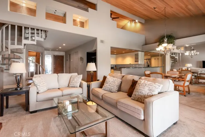 23428 Continental Way, Canyon Lake, California 92587