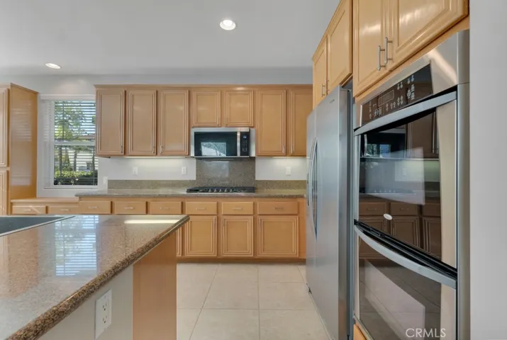 406 Town Forest Court, Camarillo, California 93012