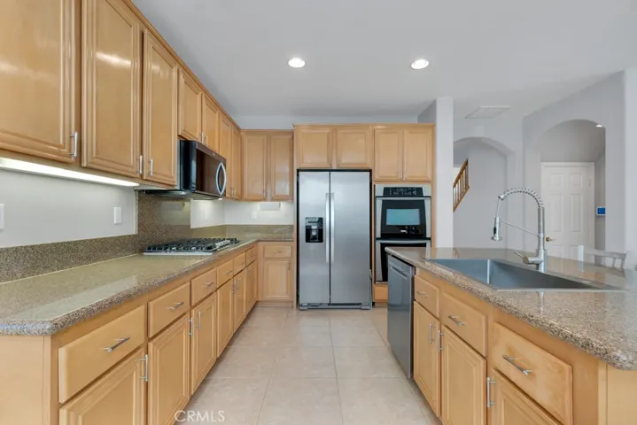 406 Town Forest Court, Camarillo, California 93012