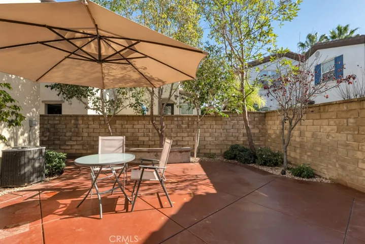 406 Town Forest Court, Camarillo, California 93012