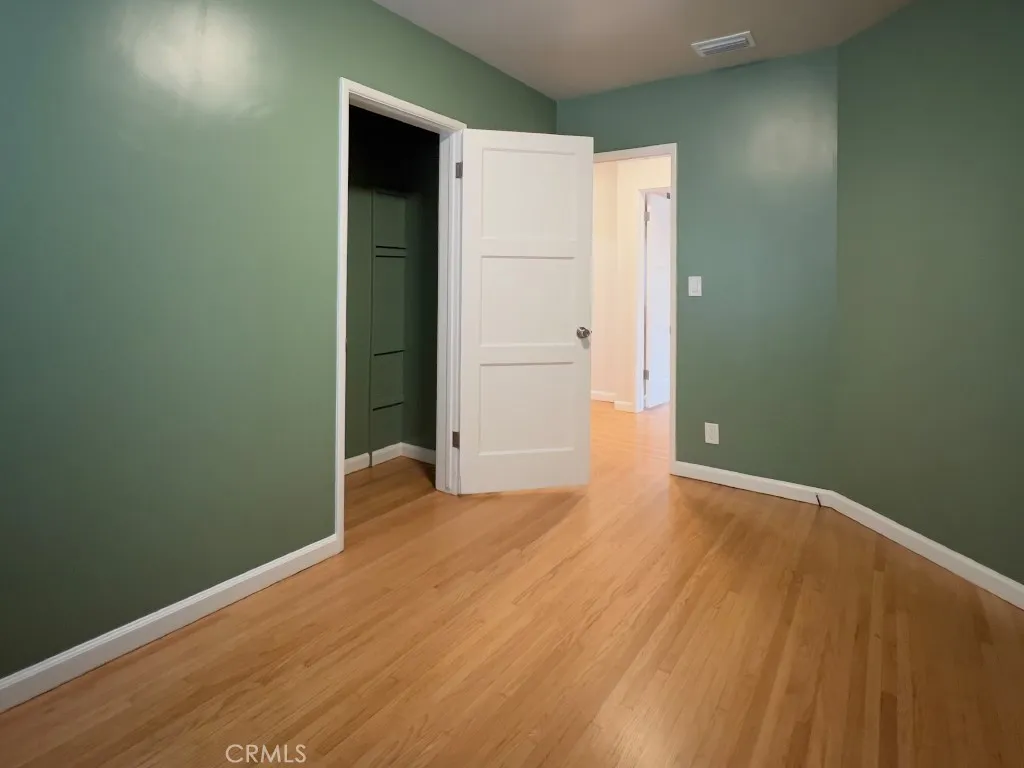 2210 N Buena Vista, Burbank, California 91504 home-pic-30