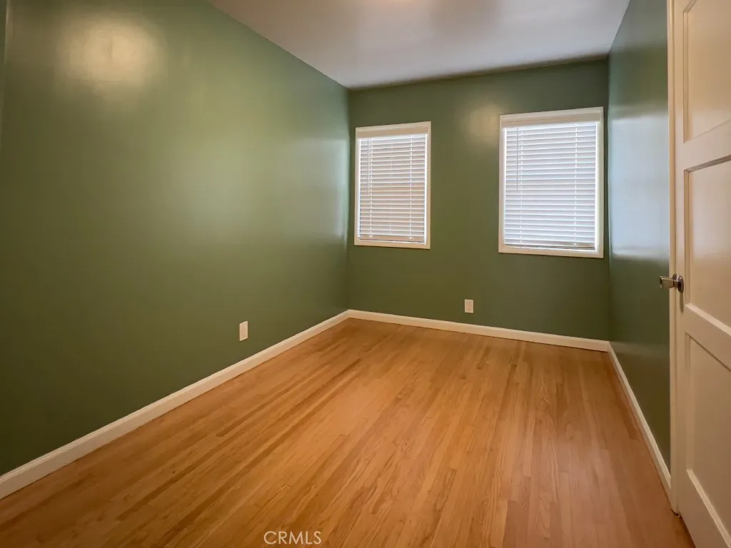 2210 N Buena Vista, Burbank, California 91504 home-pic-13