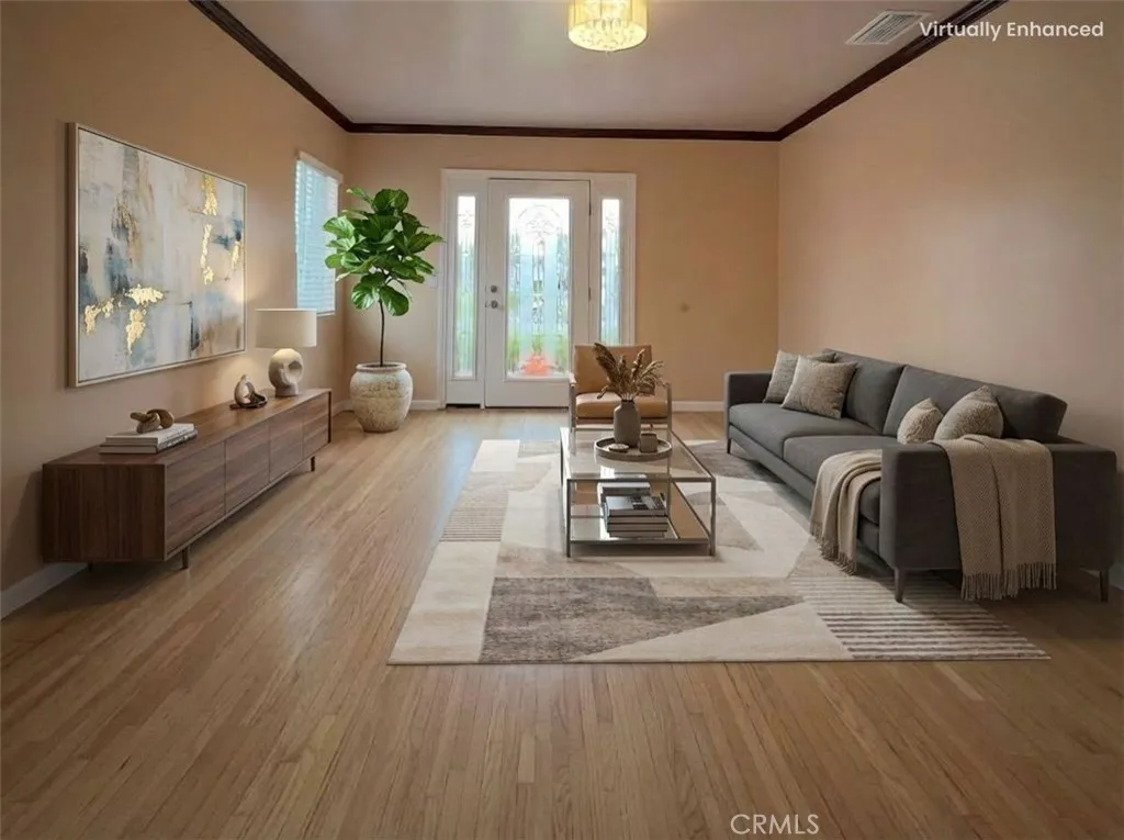 2210 N Buena Vista, Burbank, California 91504 home-pic-18