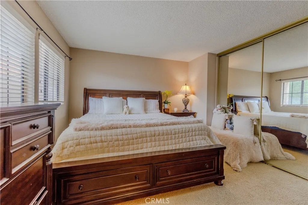 2124 Snowberry Court, Simi Valley, California 93063 home-pic-13