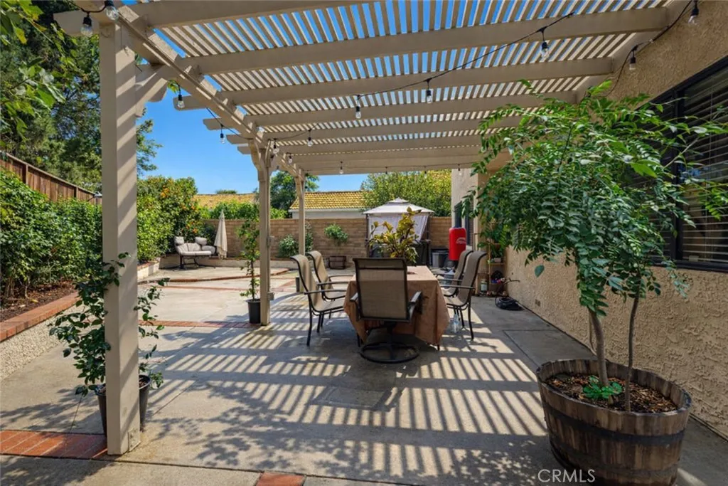2124 Snowberry Court, Simi Valley, California 93063 home-pic-20