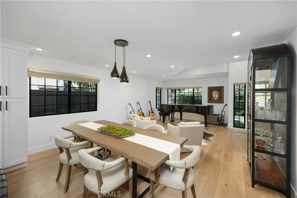 589 W Grandview Avenue, Sierra Madre, California 91024 home-pic-19