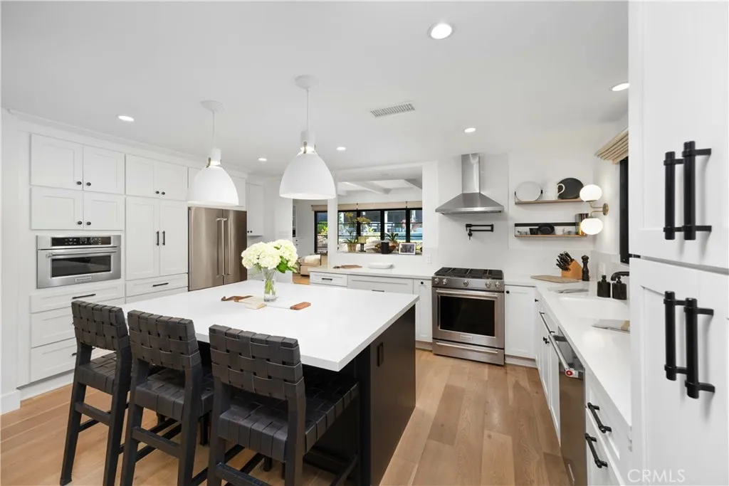 589 W Grandview Avenue, Sierra Madre, California 91024 home-pic-22
