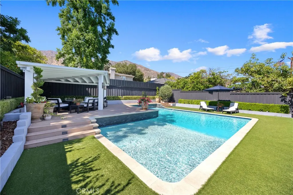 589 W Grandview Avenue, Sierra Madre, California 91024 home-pic-70