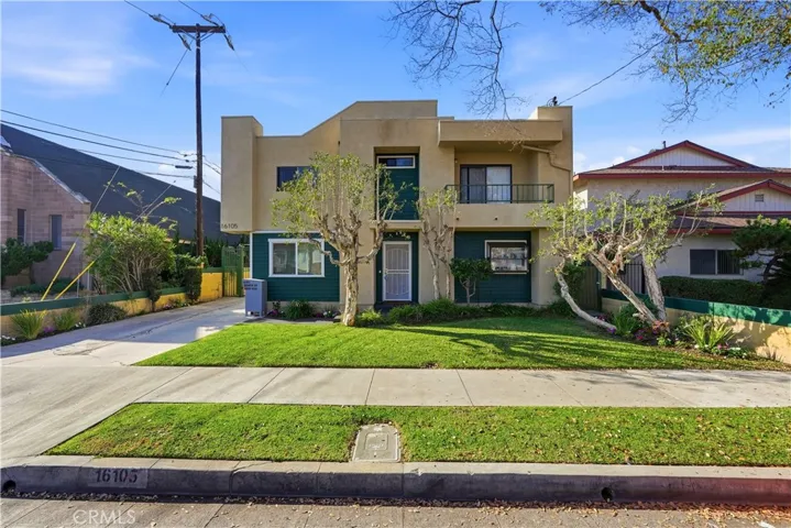 16105 S Denker, Gardena, California 90247