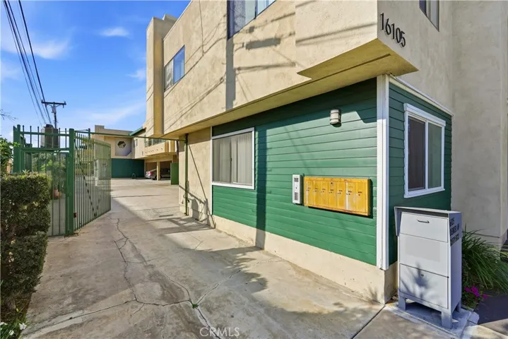 16105 S Denker, Gardena, California 90247