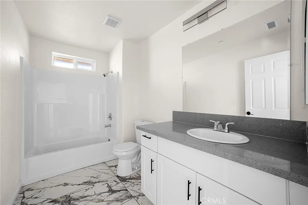 12275 Barbet, Phelan, California 92371 home-pic-23