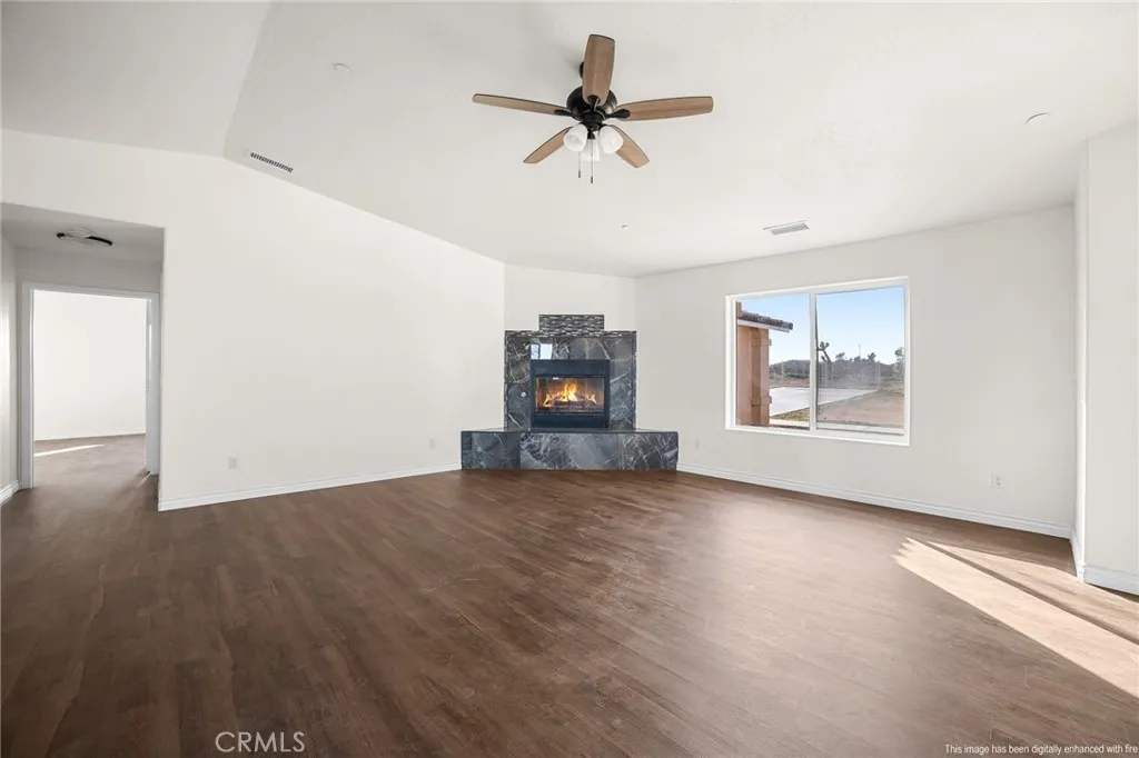 12275 Barbet, Phelan, California 92371 home-pic-7