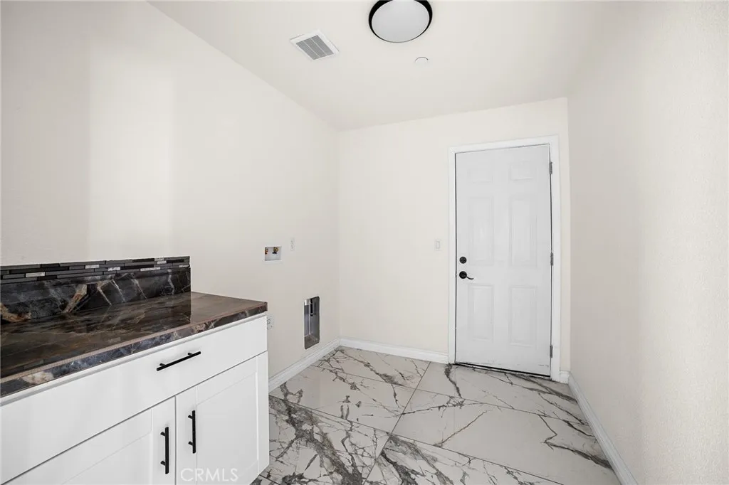 12275 Barbet, Phelan, California 92371 home-pic-30