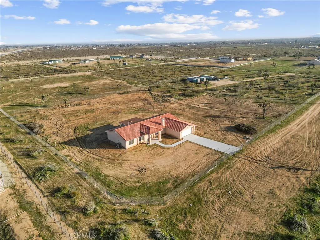 12275 Barbet, Phelan, California 92371 home-pic-46