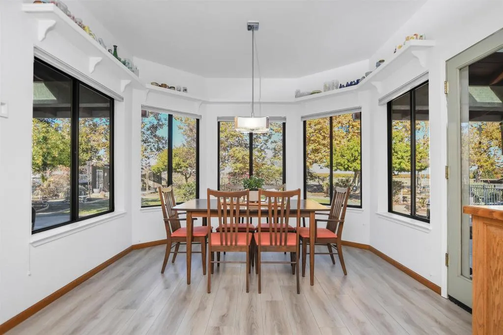 23751 Marsh Creek Rd, Brentwood, California 94513 home-pic-22
