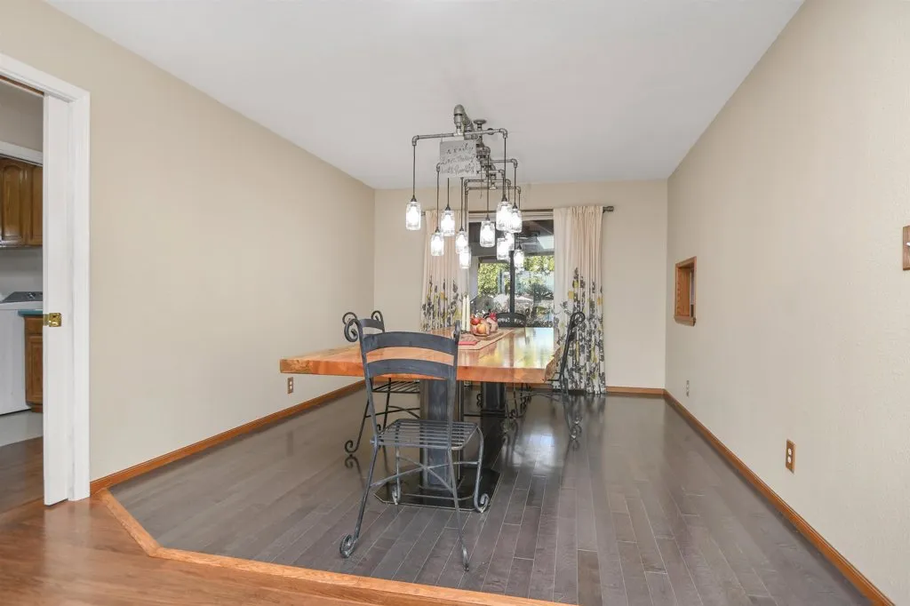 23751 Marsh Creek Rd, Brentwood, California 94513 home-pic-15